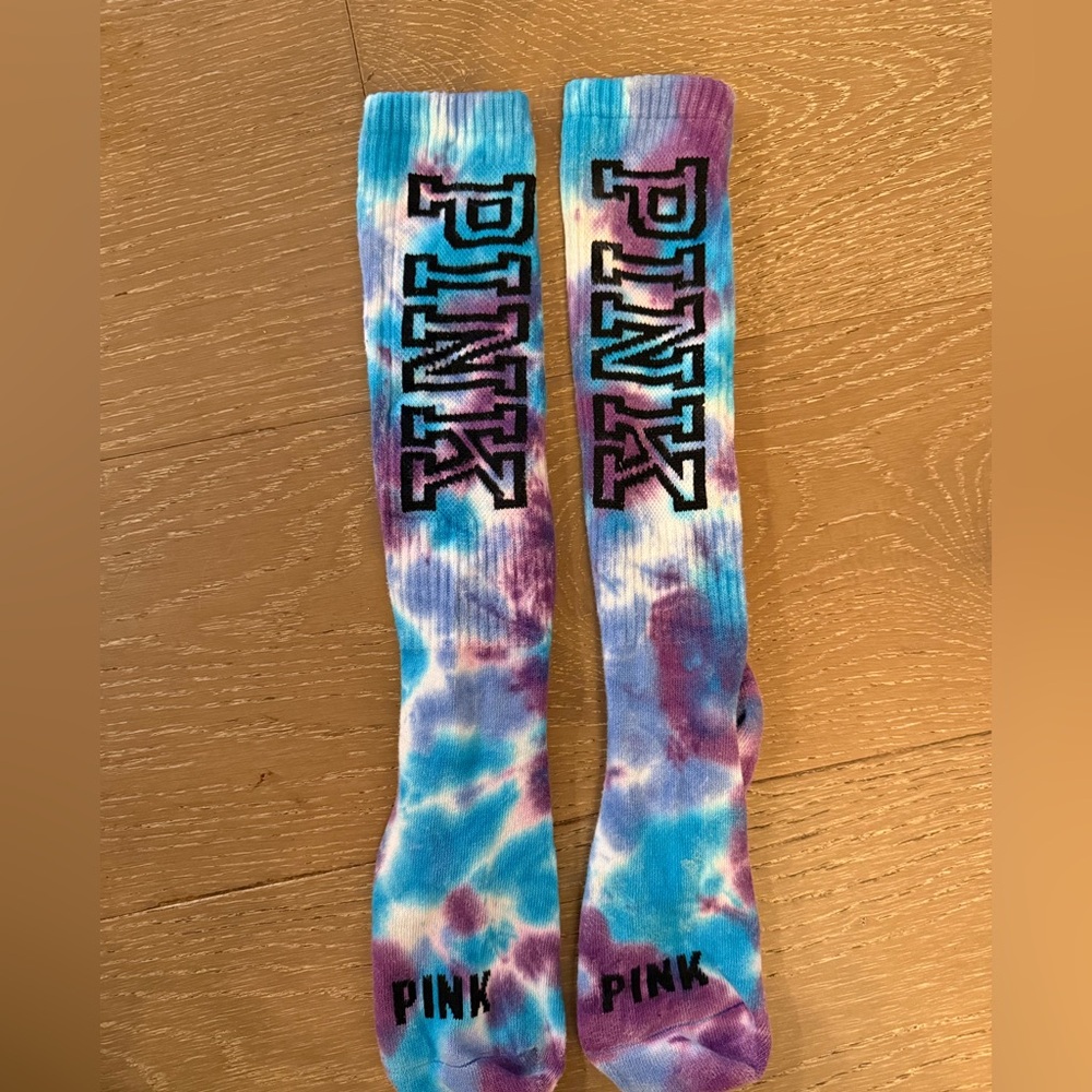 Women’s Victoria Secret PINK Tie-Dye Crew Purple Turquoise Socks Size 9-11